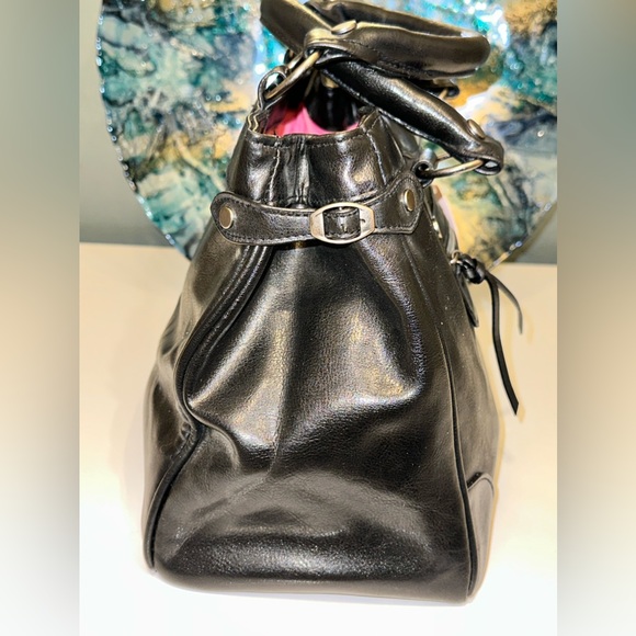 Vintage Y2K Victoria’s Secret Black Leatherette Satchel Handbag Pink Lining - Picture 7 of 15